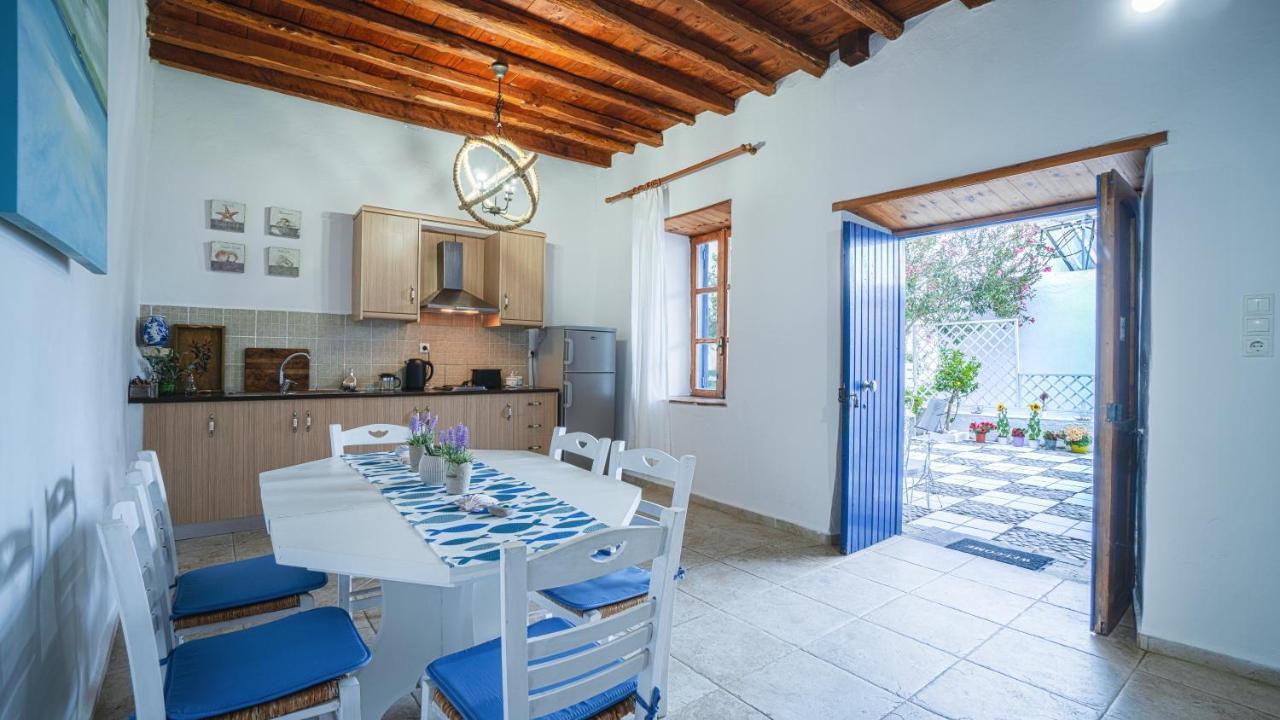 Villa Niki Loutro Exterior photo